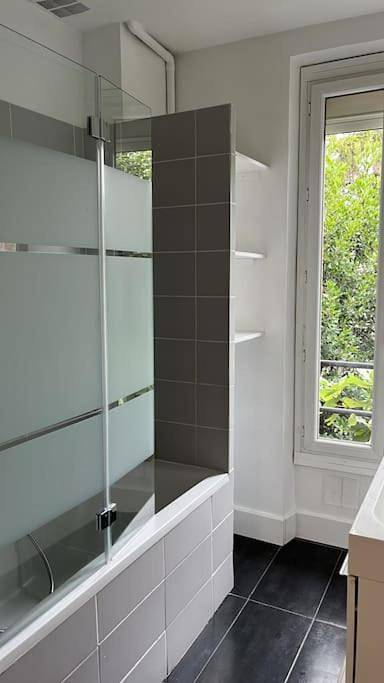 Geheel appartement, Jolie Meulière à 15 min de Paris in Deuil-la-Barre, Val-d'Oise