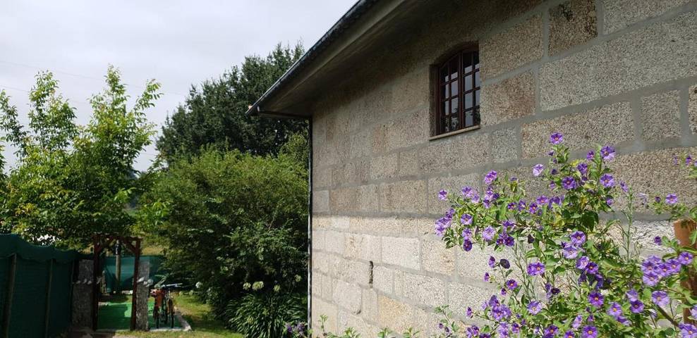 Location de vacances pour 6 personnes, avec vue ainsi que jardin et piscine, animaux acceptés dans Guimarães - 3