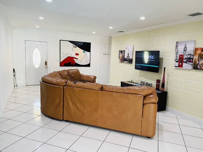 Vacation rental for 4 people, with terrace and yard in Cutler Bay