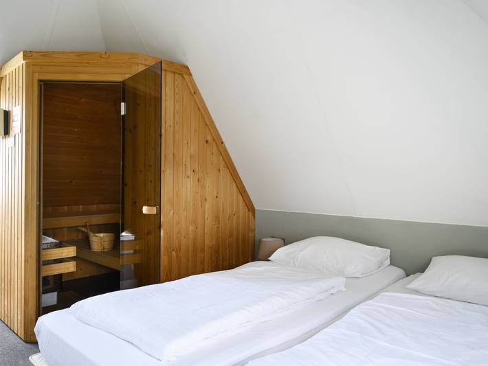 Bungalow für 8 Personen, mit Sauna und Terrasse in Friesland - 4