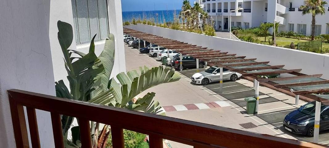 Gîte pour 11 personnes, avec balcon et piscine ainsi que jardin et vue dans Restinga Smir - 2