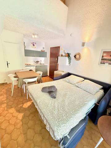 Location De Vacances pour 4 Personnes dans Le Brusc, Six-Fours-les-Plages, Photo 4
