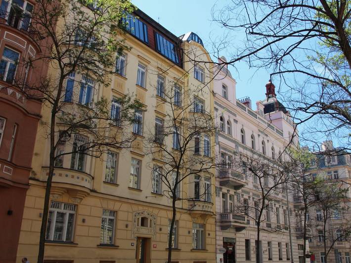 Ganze Wohnung, Manes Residence in Prag, Mittelböhmen