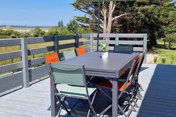 Gîte pour 11 personnes, avec jardin et terrasse à Regnéville-sur-Mer