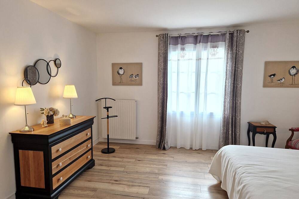 Villa avec Piscine à 15 min de La Rochelle, Proche Plages et Commerces in Angoulins, Région de La Rochelle