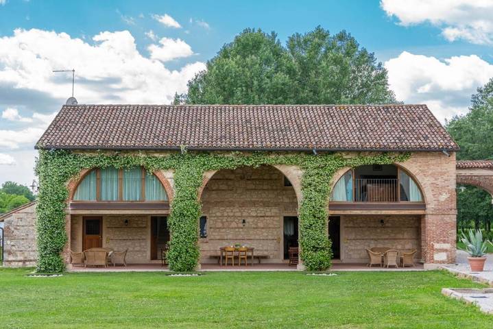 Apartamento de vacaciones para 4 personas, con vistas y jardín además de piscina y sauna, Se admiten mascotas - 1