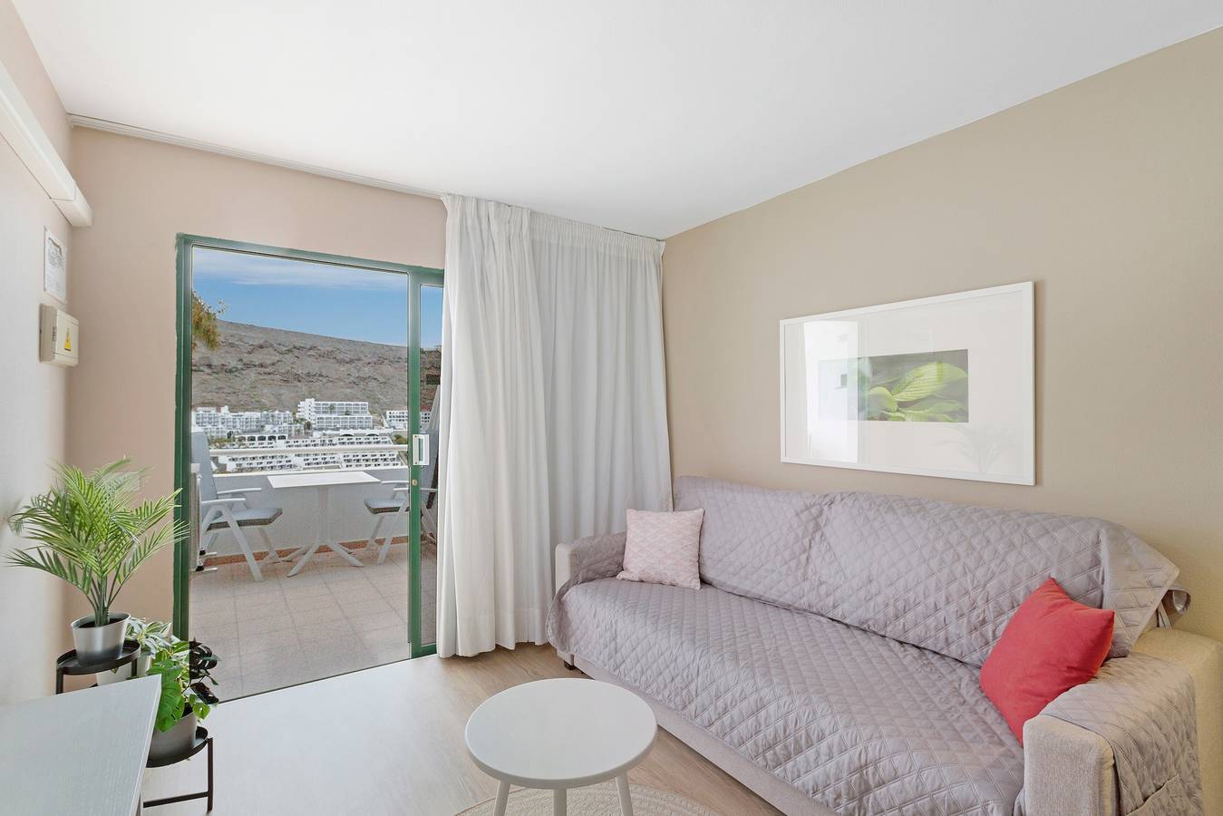 Apartamento entero, Apartamento de vacaciones 'Dreams' con vistas al mar, piscina compartida y Wi-Fi in Puerto Rico (Gran Canaria), Gran Canaria Sur