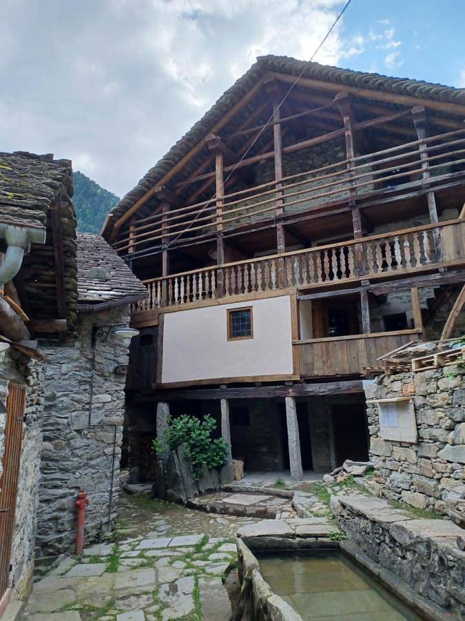 Location de vacances pour 6 personnes, avec Balcon ainsi que Terrasse et Vue dans Mollia - 2