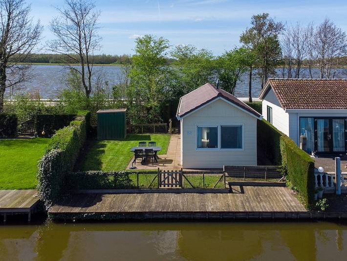 Ferienhaus für 3 Personen, mit Terrasse und Garten in Wervershoof