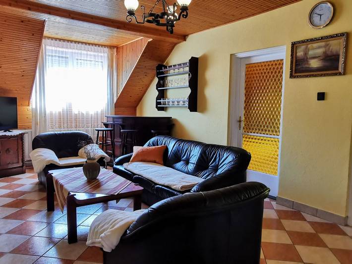 Ganze Wohnung, Große Ferienwohnung für 6 Personen in Zalakaros, Balaton Region