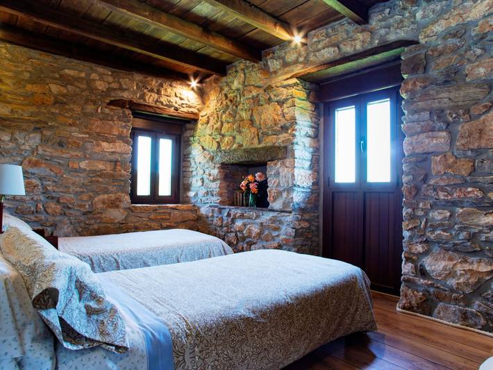 Casa rural para 10 personas, con balcón y jardín en El Bierzo - 3