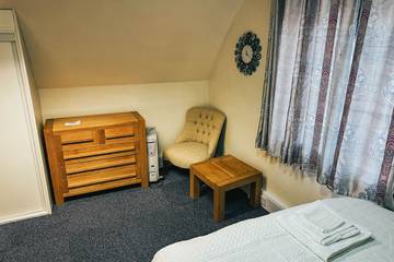 Apartment for 4 People in Solihull, Birmingham Area, Photo 4