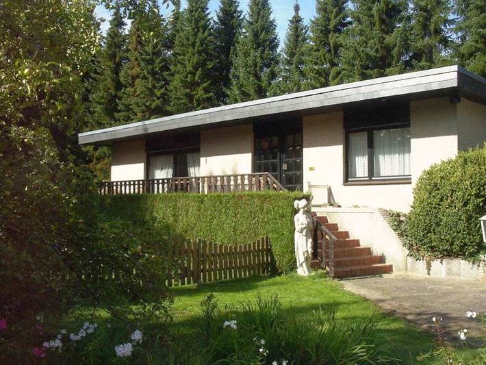 Location de vacances pour 3 personnes, avec Terrasse et Piscine dans Hambuhren