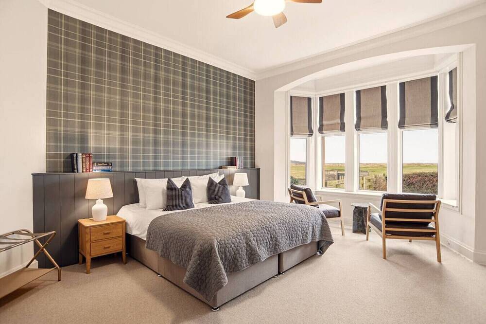 Blackrock House – Iconic Home at Royal Troon in Troon, Firth Of Clyde