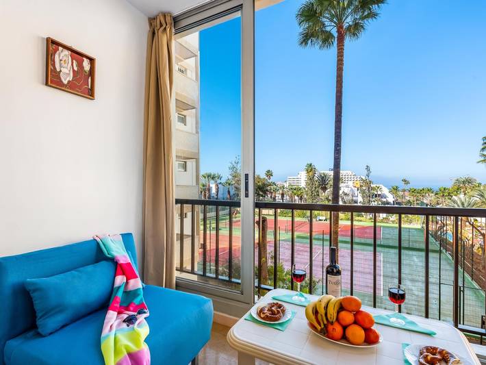 Studio for 3 people, with Balcony and Ocean view as well as Terrace and Garden in Tenerife
