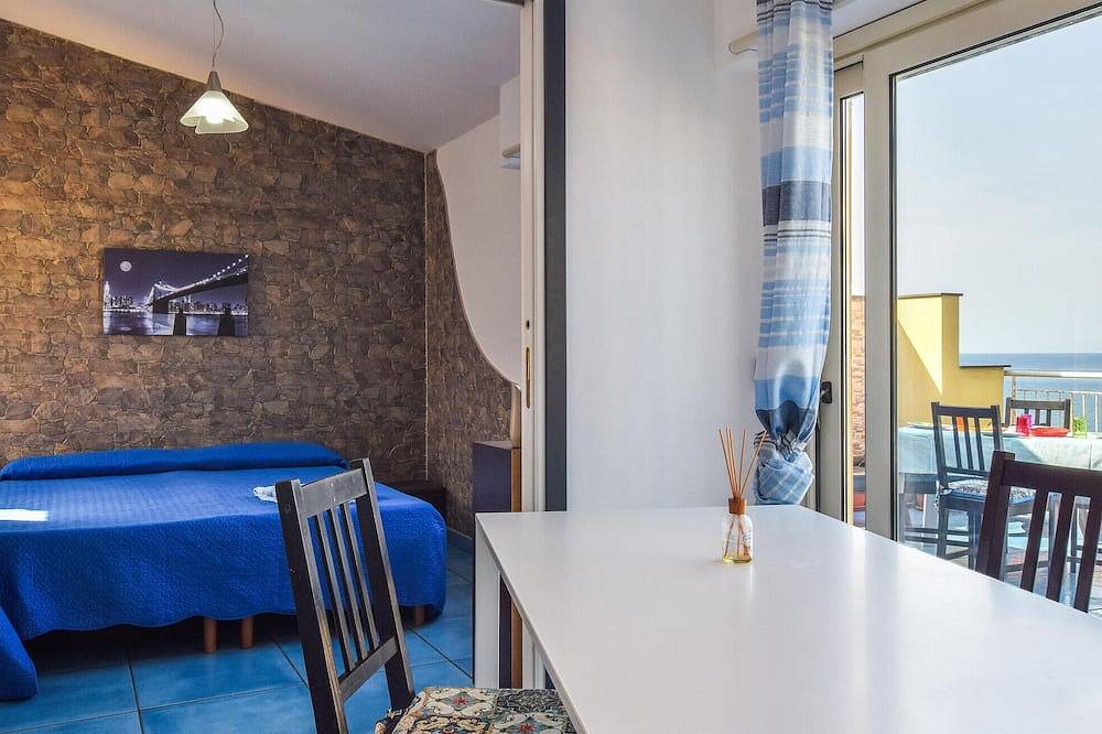 Apartamento entero, 4 bedroom lovely apartment in Capo d'Orlando in Capo d'Orlando, Provincia de Messina