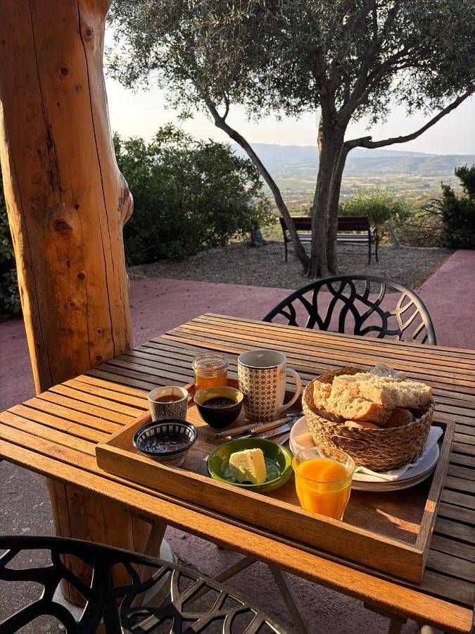 Chambre d’hôte pour 2 personnes, avec Terrasse ainsi que Jardin et Vue