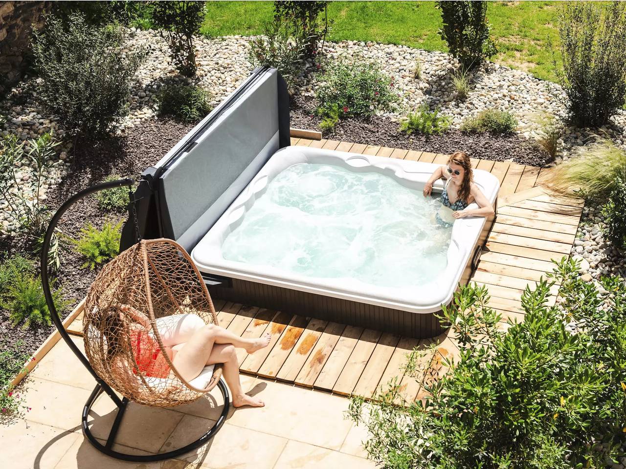 6 personas in Pézenas, Region de Béziers