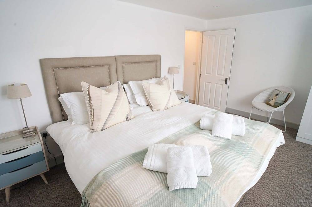 Ganze Wohnung, Franks- 2nd Floor Apt-2 Bath-Cowes Centre-Sleeps 4 in Cowes, Isle of Wight