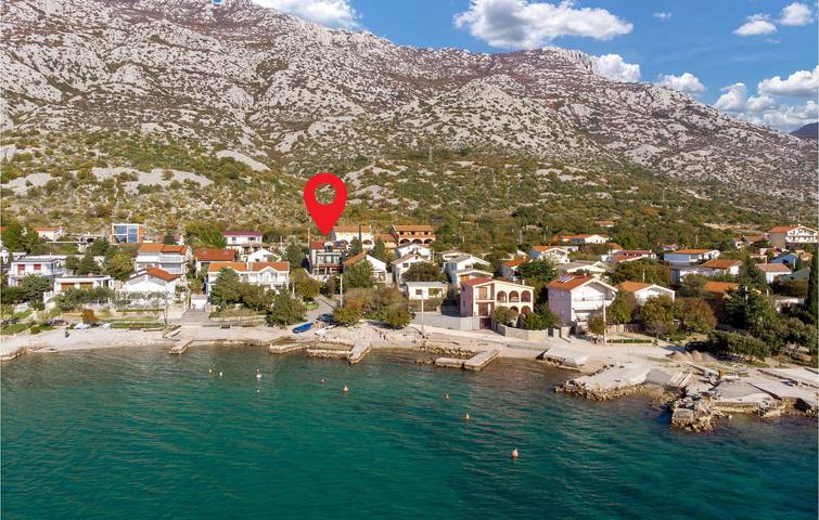 Ferienhaus für 8 Personen, mit Terrasse und Whirlpool sowie Sauna