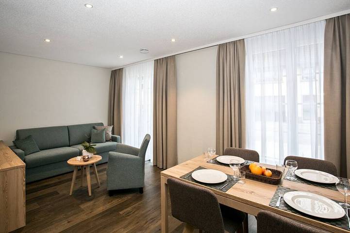 Ganze Wohnung, Ferienwohnung 55m² Eg - komfort - Terrasse - nähe Hotel in Laufenburg, Landkreis Waldshut