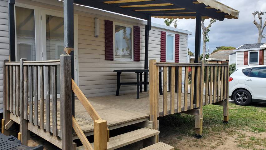 Camping pour 6 personnes, avec sauna et jardin