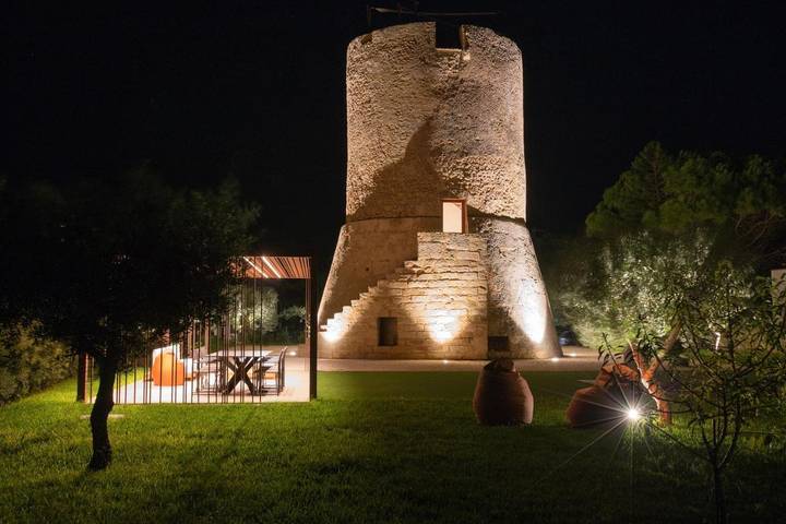 Casa vacanza per 2 persone, con idromassaggio e giardino in Sicilia