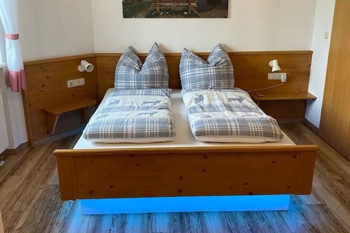 Hütte für 4 Personen, mit Garten und Balkon am Forggensee - 2