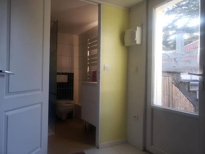 Gîte pour 2 personnes, avec jardin et vue à Bron - 4