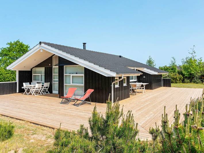 Ferienhaus für 6 Personen, mit Whirlpool und Terrasse sowie Sauna in Grønhøj Strand