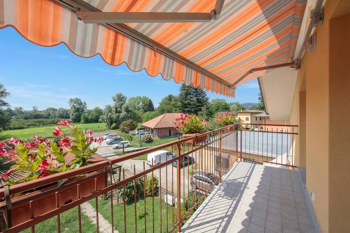 Ferienwohnung für 4 Personen, mit Balkon in Lago Maggiore (Lombardei)