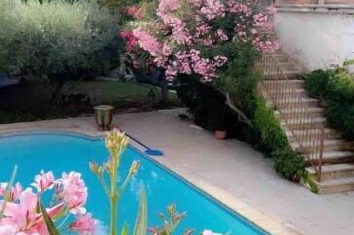 Location de vacances pour 2 personnes, avec Balcon et Jardin à Bezouce - 4