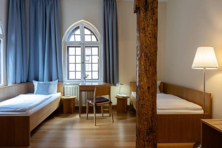 Hotel für 2 Personen, mit Garten in Kloster Lehnin - 4