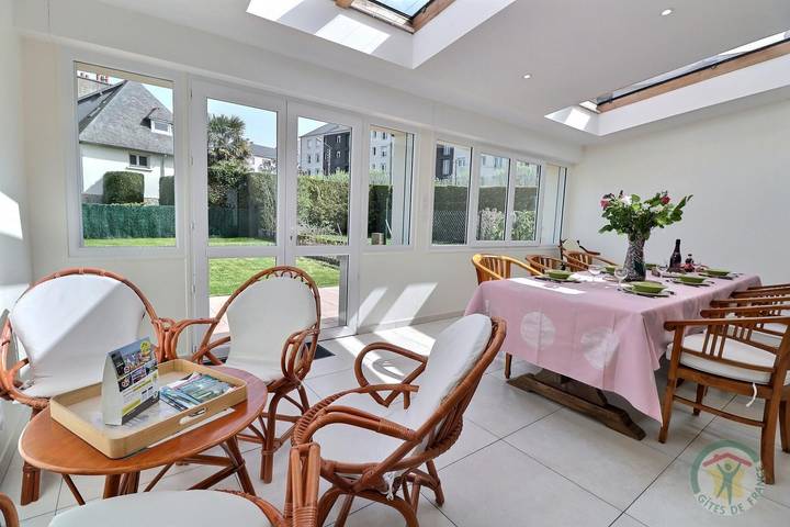 Gîte pour 6 personnes, avec terrasse et jardin à Saint-Malo - 4