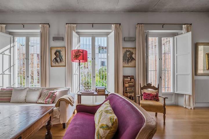 Chalet para 13 personas, con jacuzzi y jardín en Sevilla