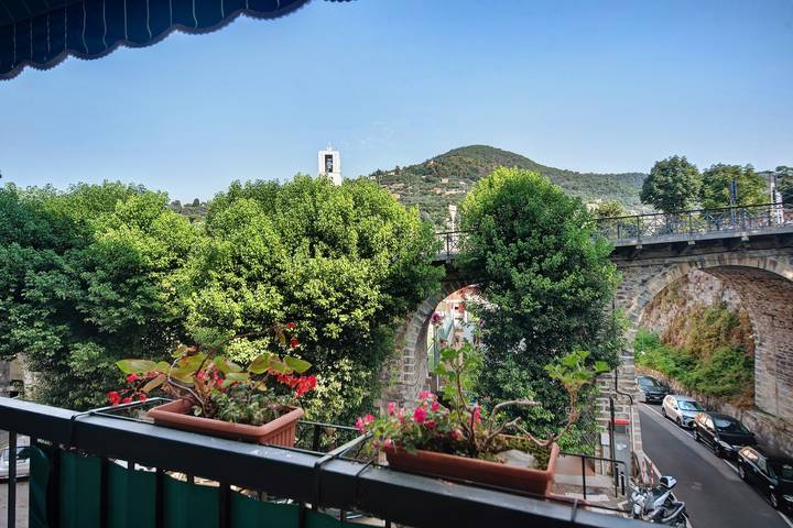 Entire apartment, Apartment 'A Dream' with Balcony, Wi-Fi and Air Conditioning in Recco, Riviera di Levante