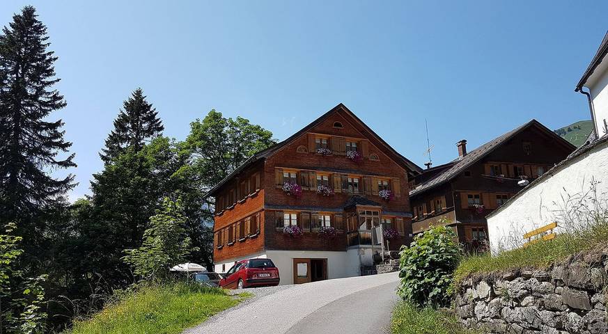 Chalet für 13 Personen, mit Terrasse und Garten am Arlberg