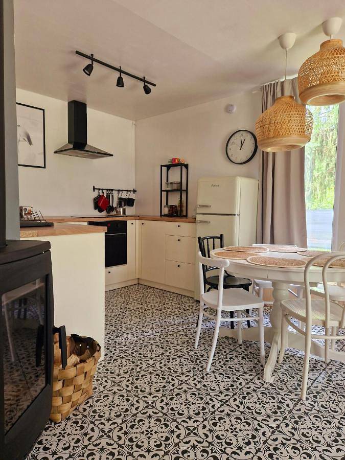 Two-Bedroom House in Jezioro Białe