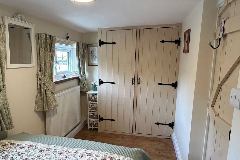 Fair Place Cottage near Hornsea Mere with garden in Hornsea, Östliches Yorkshire