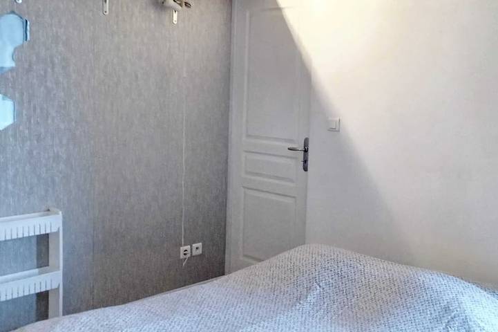 Gîte pour 2 personnes, avec jardin et piscine, animaux acceptés à La Jarrie - 3