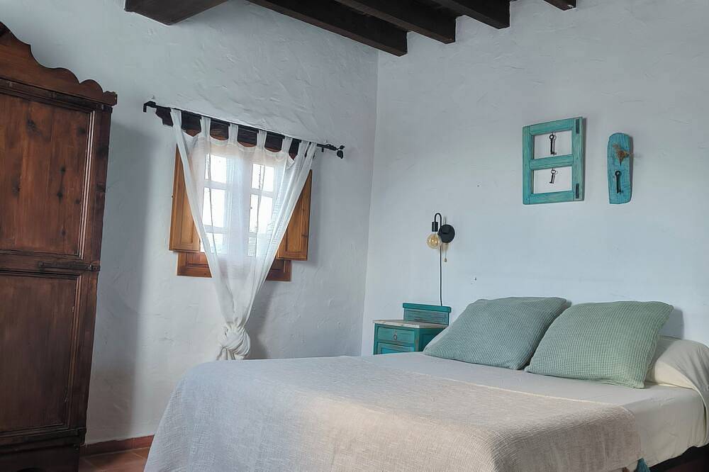 Villa Can Pep Frit. in St Miquel de Balansat, Sant Joan de Labritja