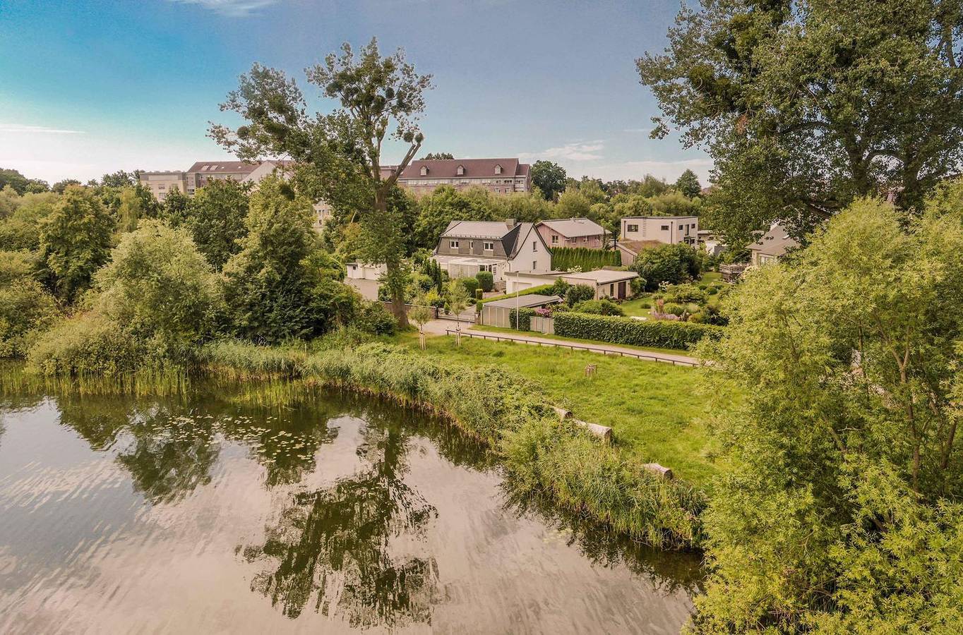 Ganze Wohnung, Wohnen auf Zeit am See – bis 6 Monate, Sauna, Garten, Homeoffice in Waren (Müritz), Müritz