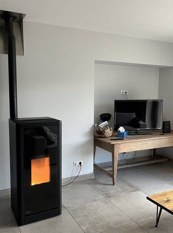 Gîte pour 6 personnes, avec terrasse et jardin, animaux acceptés en Ardèche - 4