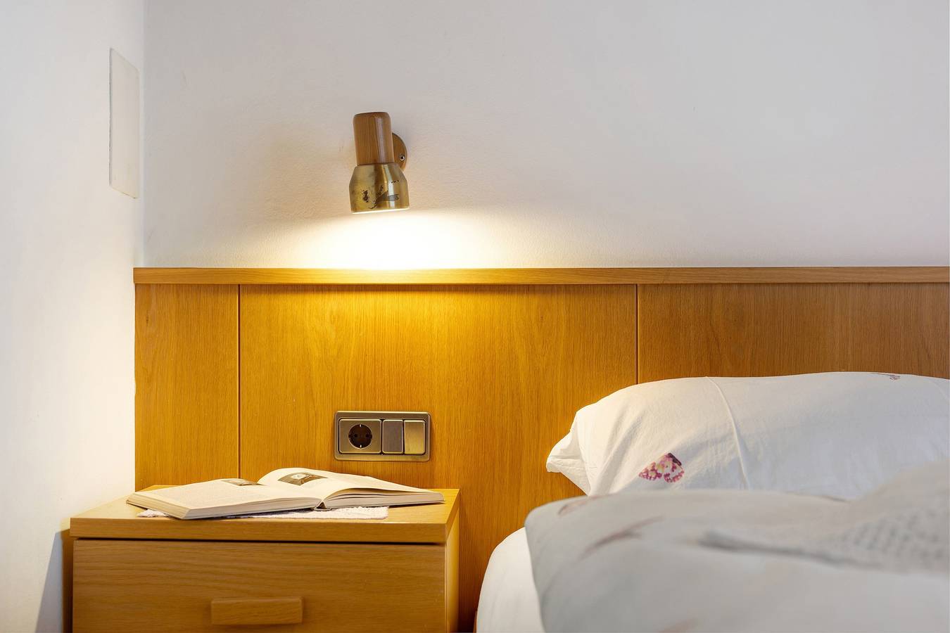 Entire apartment, Apartment 'Holunder' with Shared Terrace and Wi-Fi in Schnauders, Feldthurns