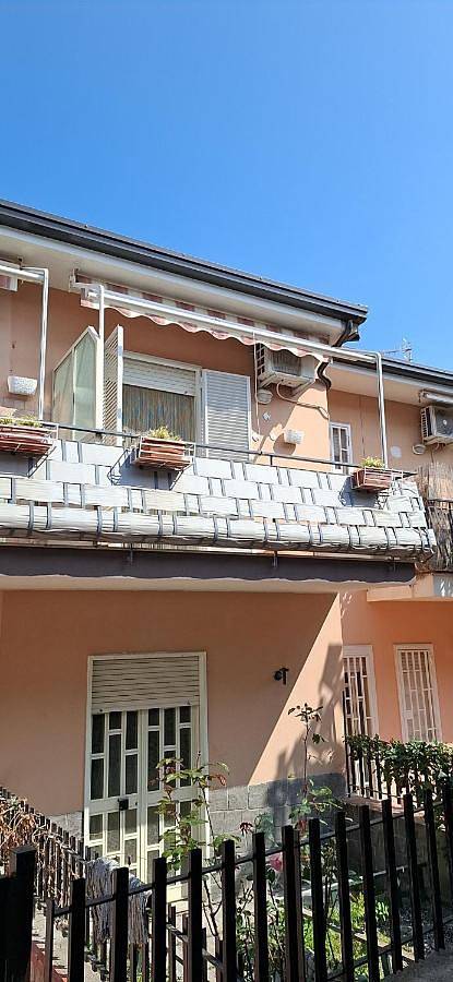 "Casa Sole Mare- appartamento vicino al mare tra Etna e Taormina in Torre Archirafi, Riposto