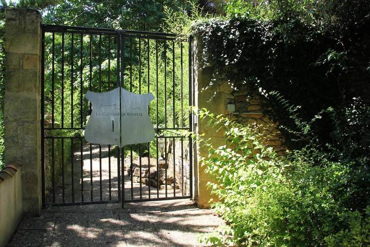 Location de vacances pour 2 personnes, avec Jacuzzi et Terrasse ainsi que Jardin et Piscine à Baneuil - 2