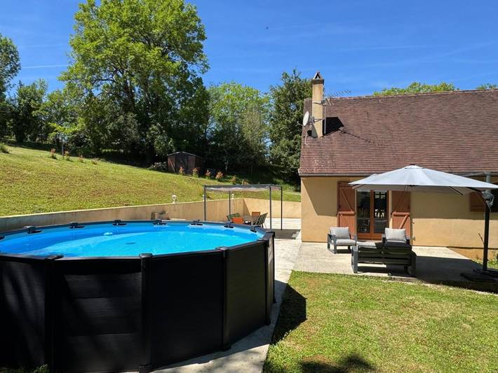 Location de vacances pour 10 personnes, avec Terrasse et Jardin ainsi que Piscine et Vue à Béduer