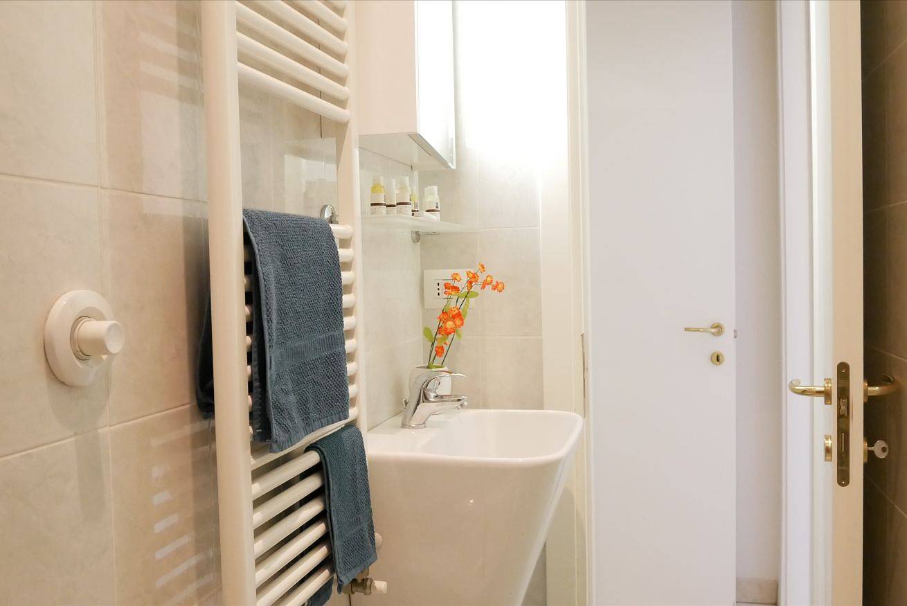 Guesthost - New!In the Heart of Bologna! Charming Apt+Terrace!, foto 15