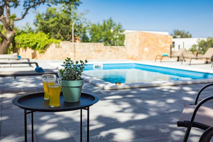 Ganze Wohnung, Cesare 3 - Modern Apartment with Shared Pool in Pula-Medulin, Ližnjan
