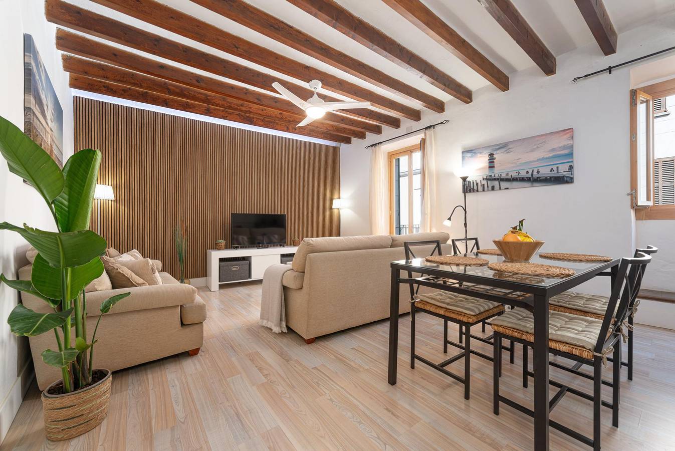 Apartamento vacacional entero, Casa Mercat - Apartamento para parejas en Pollença. Wifi Gratis in Pollensa Ciudad, Pollença